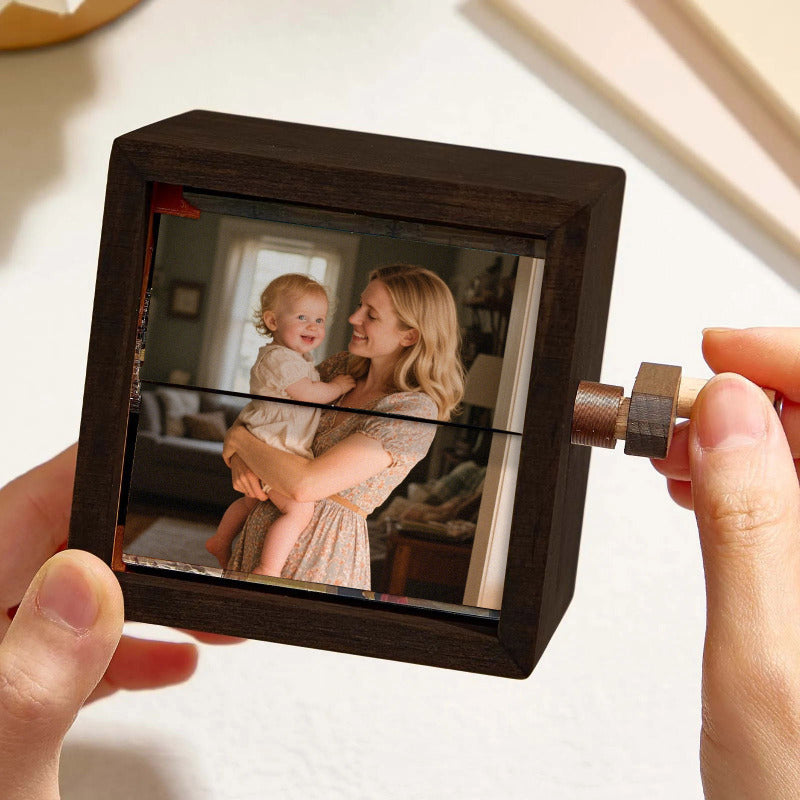 Lighted Hand-Crank Flipbook Photo Box – 16 Photos
