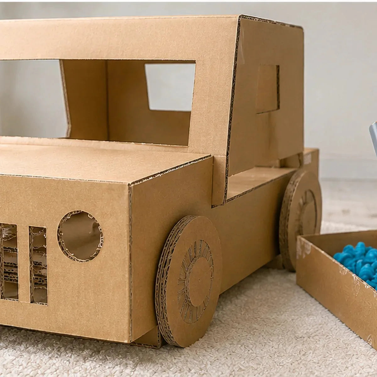 Kids Cardboard Cutting and Building Tool Set – detailed view 3
