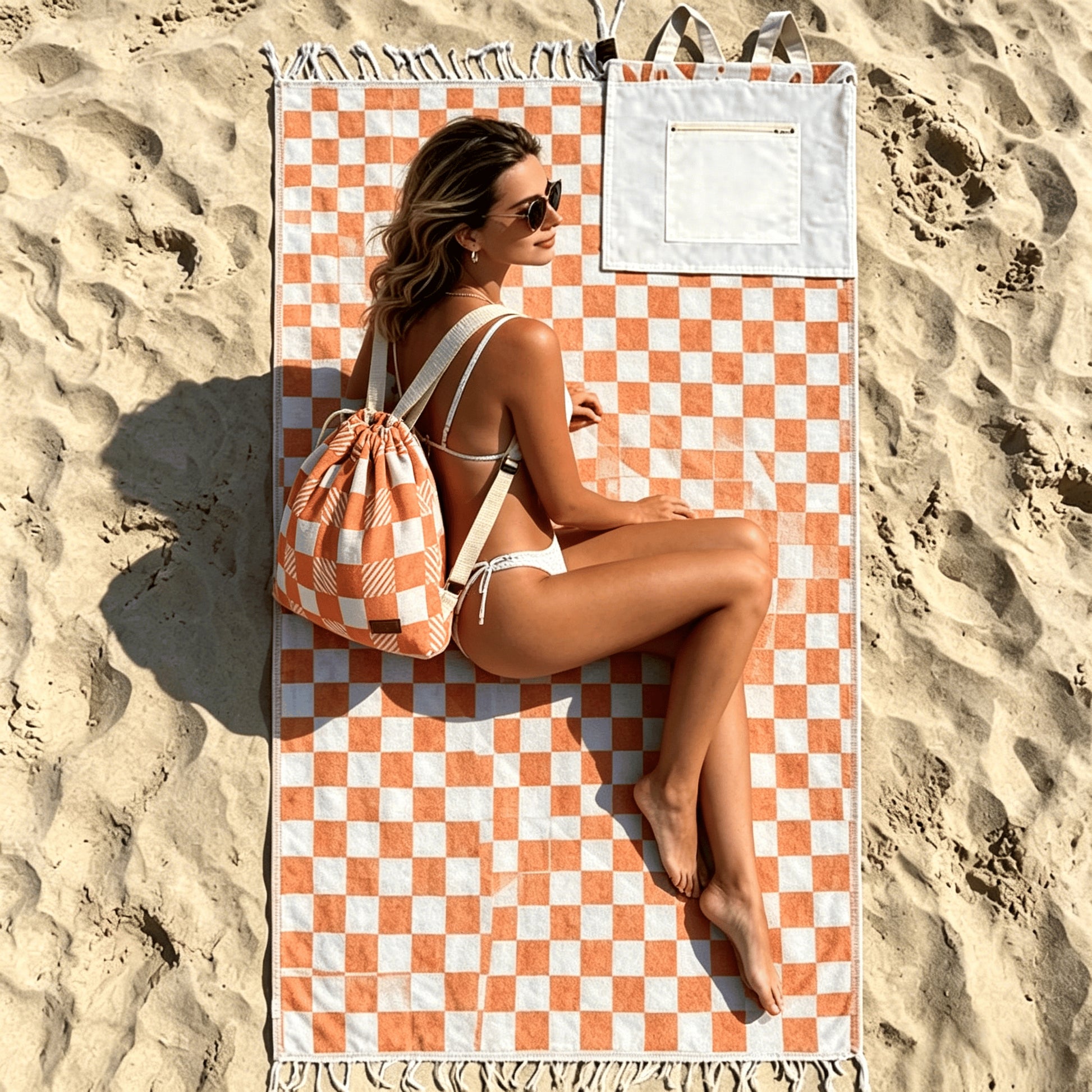 🏖️2-in-1 Convertible Towel & Backpack with Inner Zip Pocket & Sand-Repelling Fabric – vexroan