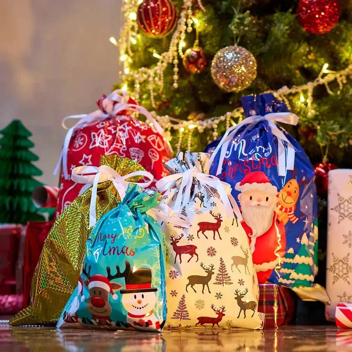 Christmas Drawstring Gift Bags – Set of 15 – product image 3