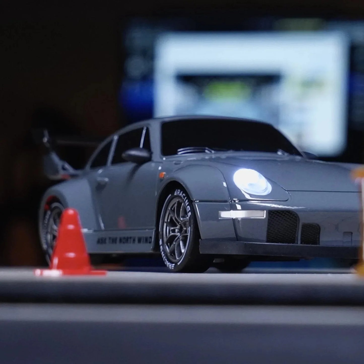 1/24 4WD RC Drift Car – 20KM/H High-Speed with LED Lights