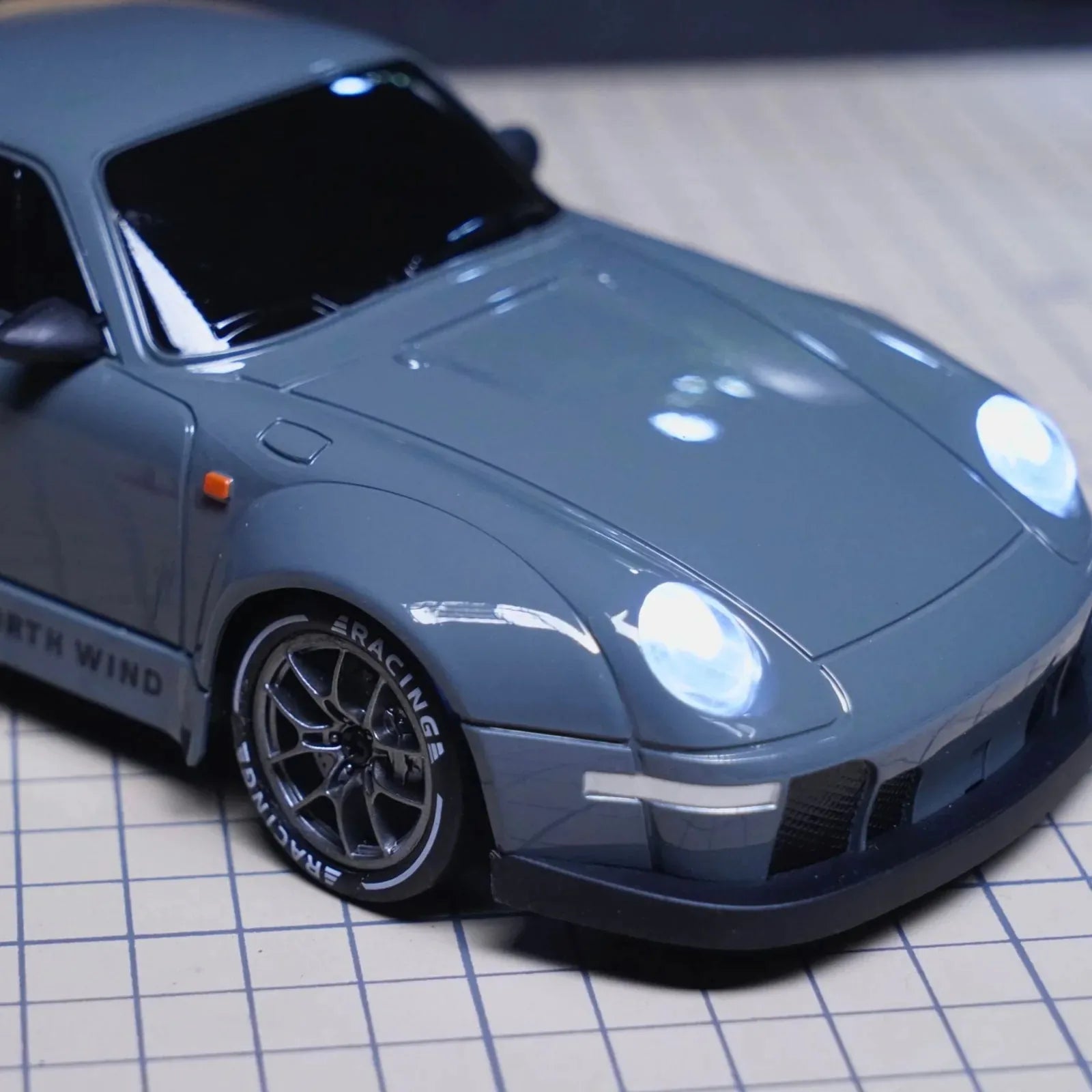 1/24 4WD RC Drift Car – 20KM/H High-Speed with LED Lights
