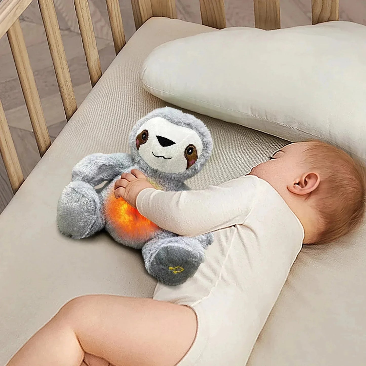 Breathing sloth bear toy for a good night's sleep
