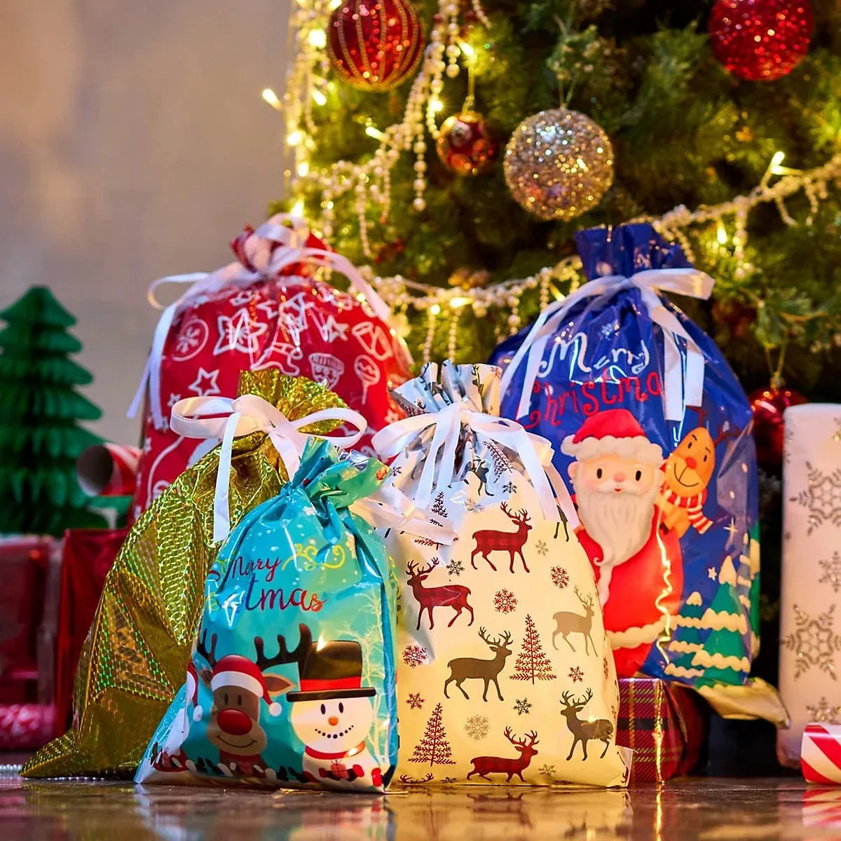Christmas Drawstring Gift Bags – Set of 15 – product image 3