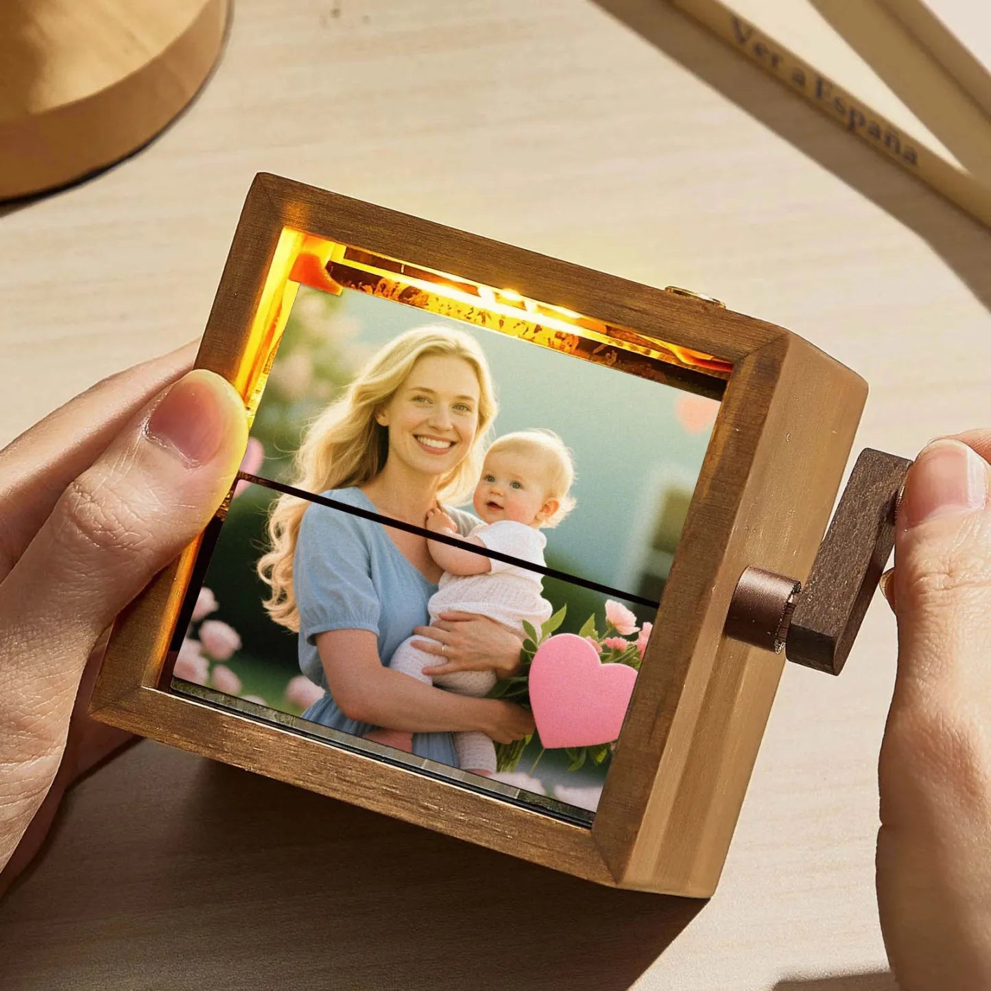 Lighted Hand-Crank Flipbook Photo Box – 16 Photos – product image 3